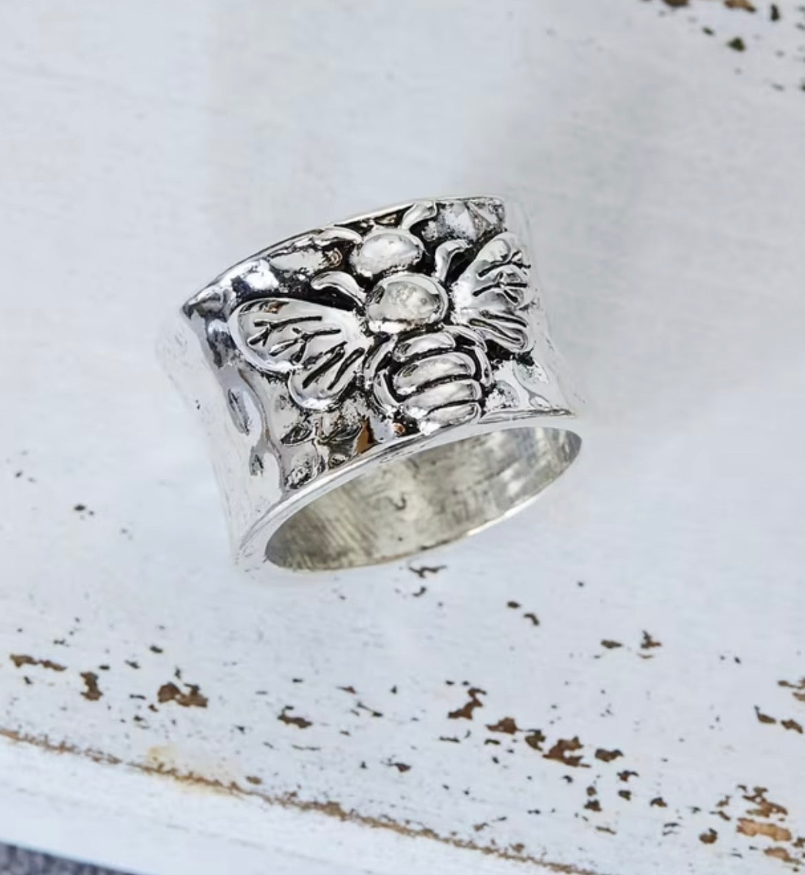 Wide Bee Ring