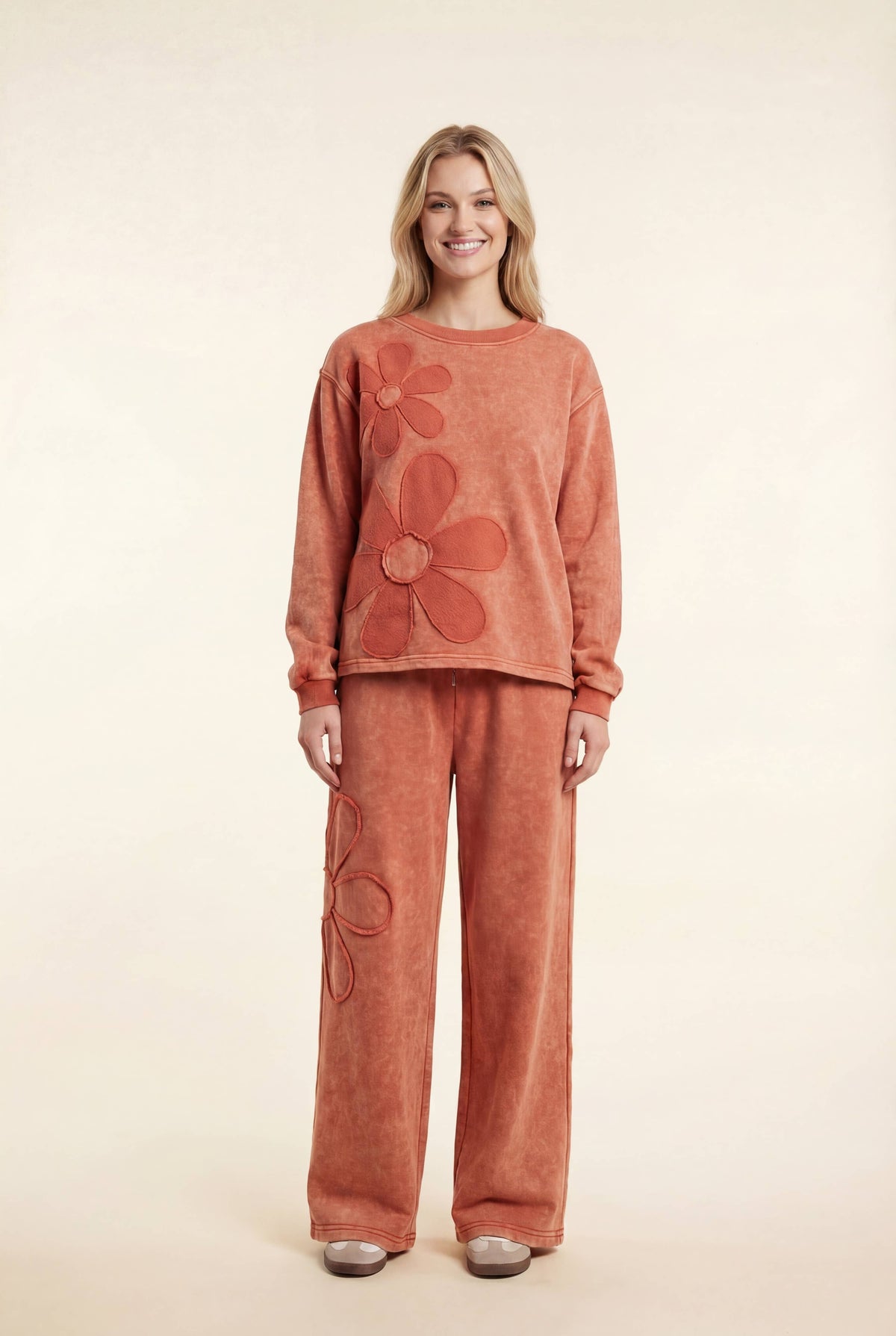 HT20054 Oversized Floral Stitch Sweatshirt