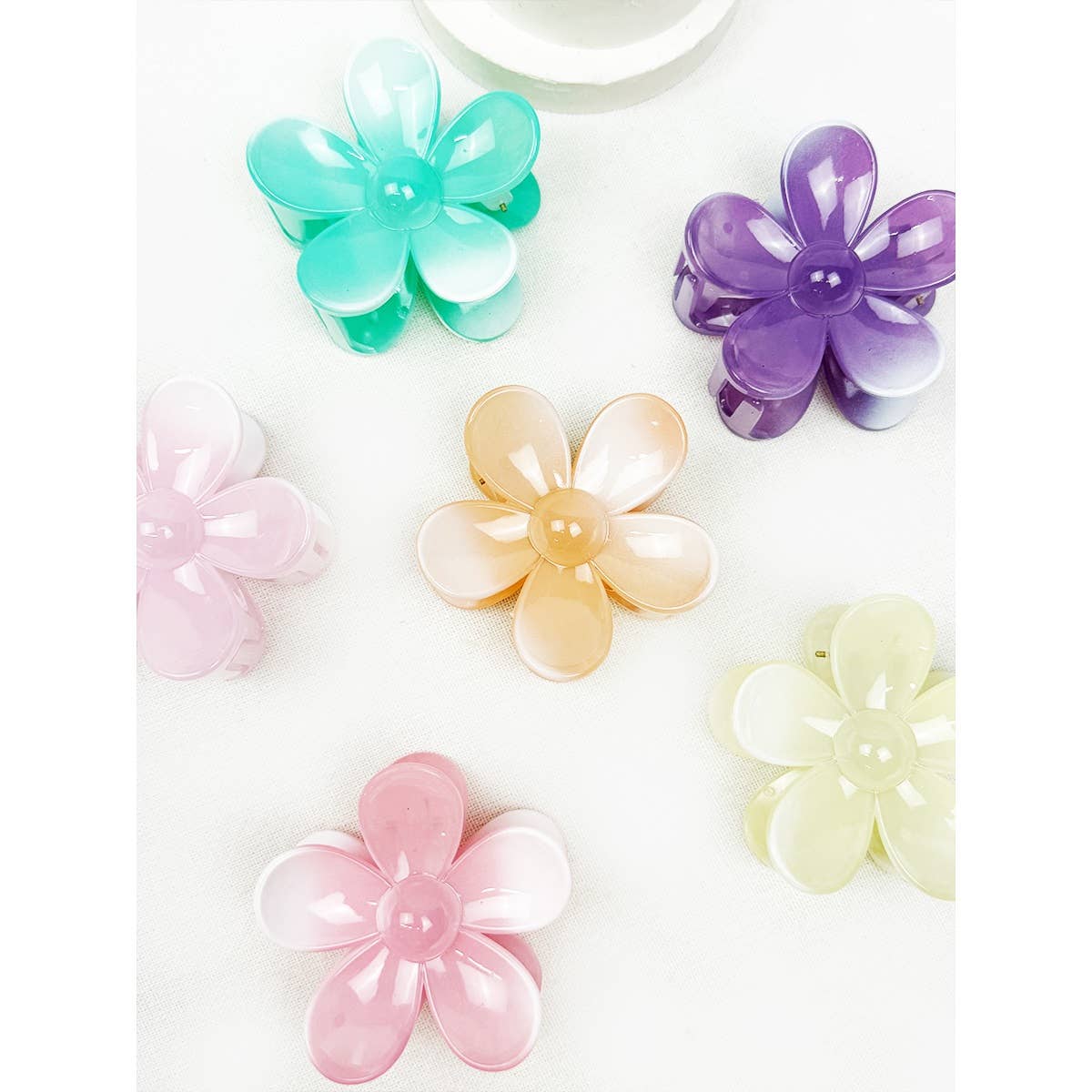 Ombre Glossy Daisy Hair Clips