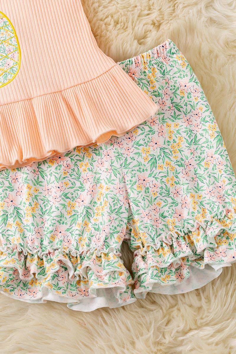 Pineapple application tank top & floral shorts