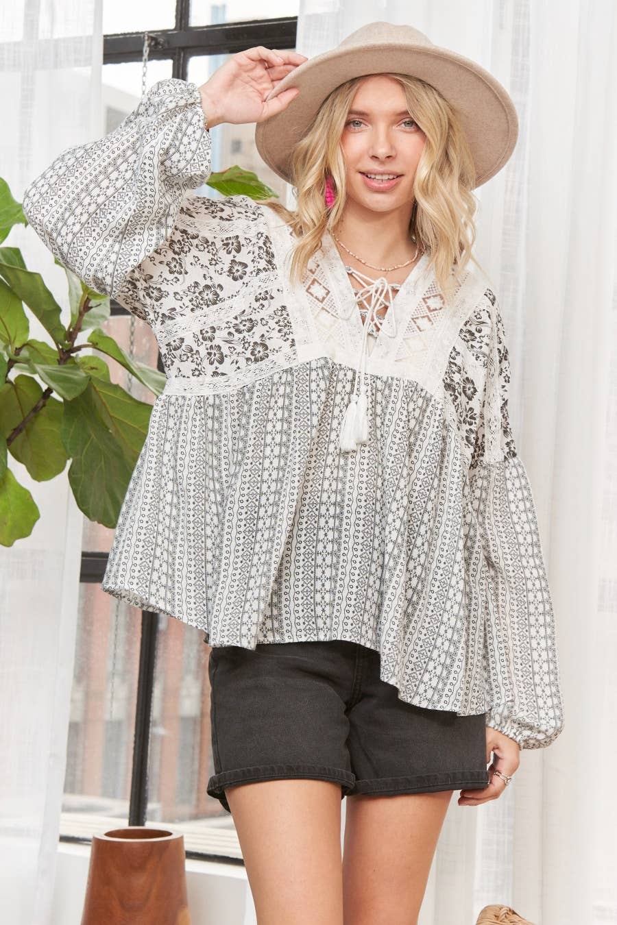 BOHO FLORAL BLOUSE